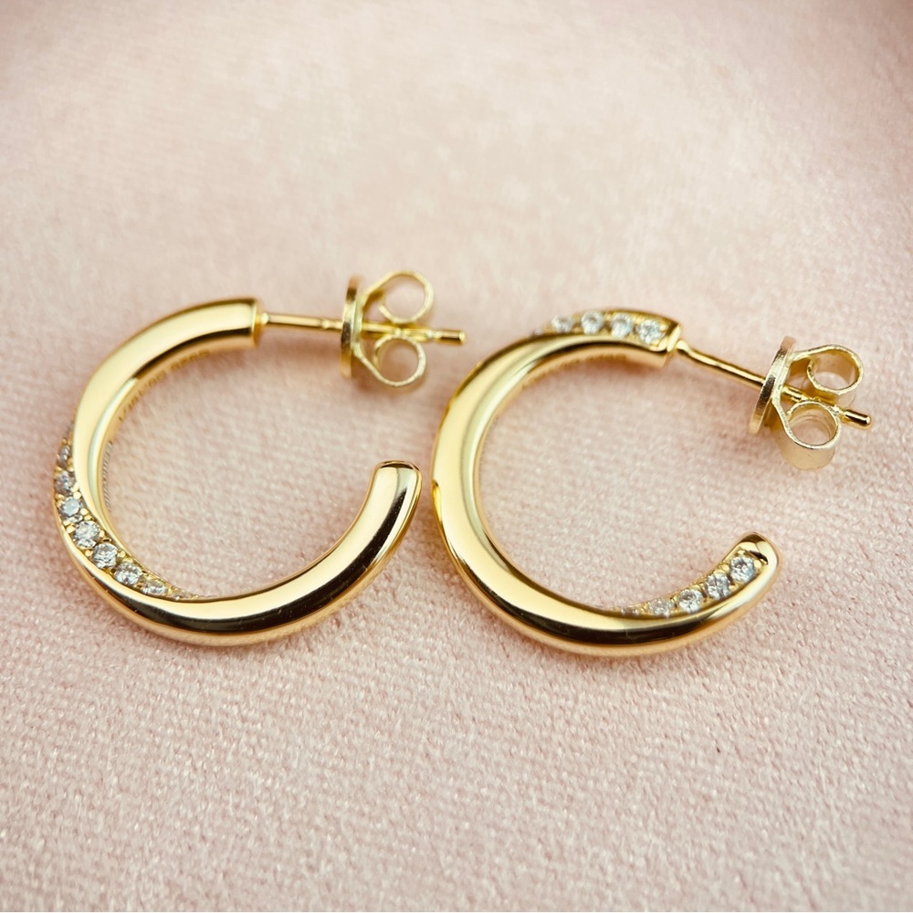 0.4ctw G Shape Twist Diamond Stud Earrings 14k Plated S925 - Picture 3 of 5